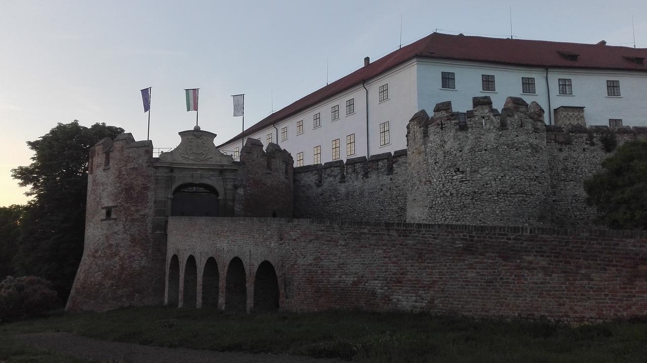 Gyöngyvirág Üdülő – Mario Apartman Harkány Exterior foto
